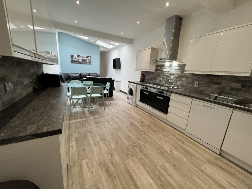 Dawlish Road, Birmingham, Selly Oak, B29 7AS